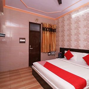 Hotel P R Palace